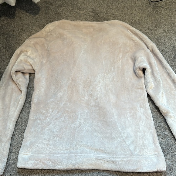 UGG Zip-Up - Picture 5 of 6